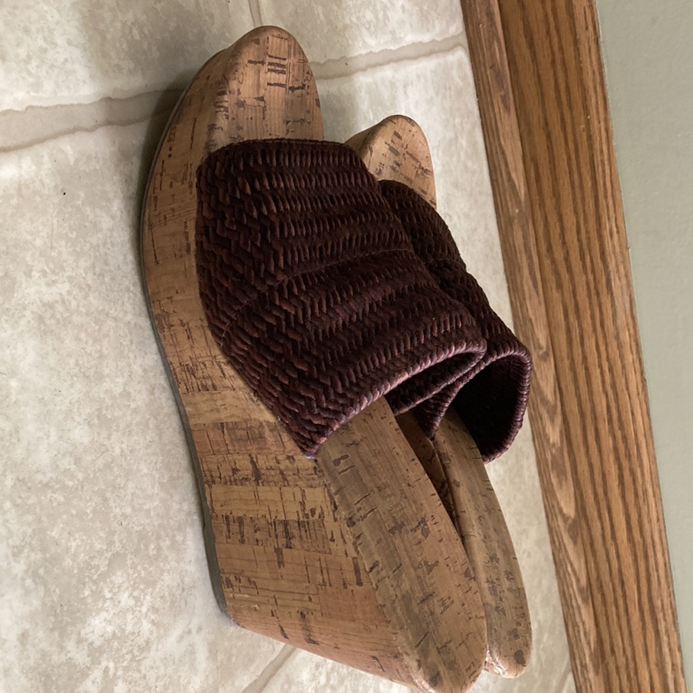 Wedges - Picture 2 of 7